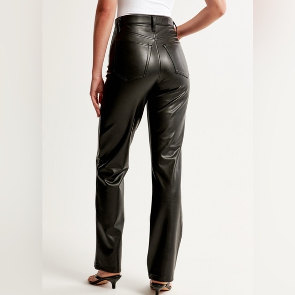 Abercrombie & Fitch 90s straight ultra high rise faux leather pants, size 6 - Picture 2 of 9